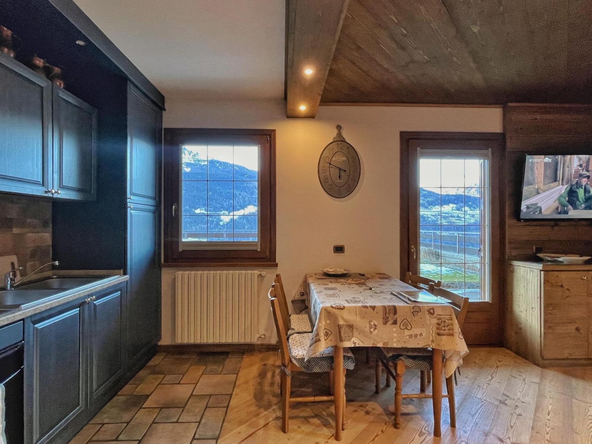 Best House Snc Di Elisa Baroni E Beatrice Dei Cas بورمْيو الغرفة الصورة